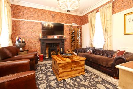 4 bedroom Semi-detached house for sale in Yarborough Road, Lincoln, LN1