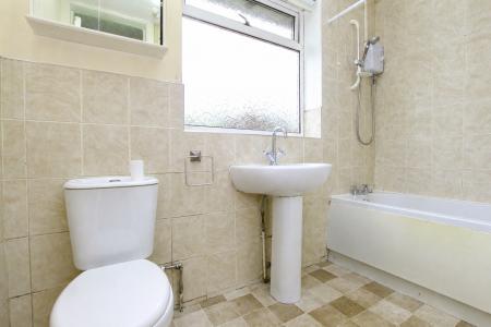 3 bedroom Detached bungalow for sale in Clint Lane, Navenby, LN5