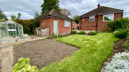 3 bedroom Detached bungalow for sale in Clint Lane, Navenby, LN5