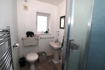 2 bedroom Bungalow to let in Daniel Crescent, Heighington, LN4