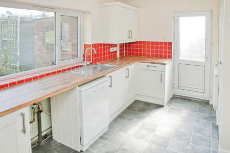 2 bedroom Bungalow to let in Daniel Crescent, Heighington, LN4