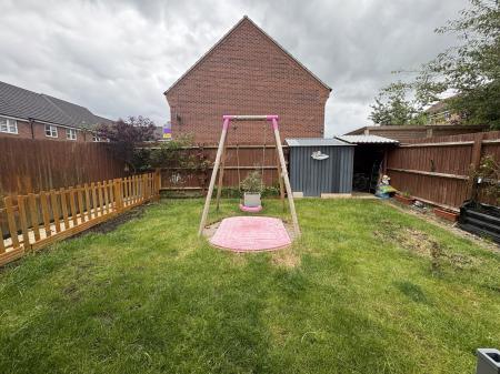 3 bedroom Semi-detached house for sale in Deansleigh, Lincoln, LN1