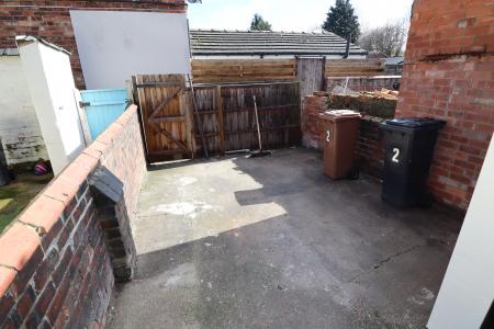 2 bedroom Terraced House to let in Eastern Terrace, Lincoln, LN5
