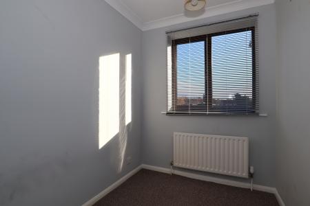 2 bedroom Semi-detached house for sale in Elsham Crescent, Lincoln, LN6