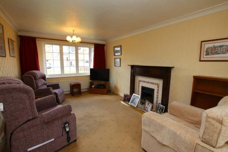 3 bedroom Detached house for sale in Bentley Way, Metheringham, LN4