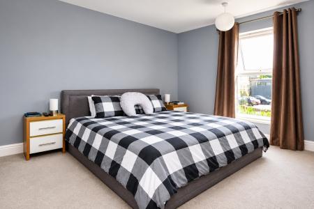3 bedroom Terraced House for sale in Sausthorpe Street, Lincoln, LN5
