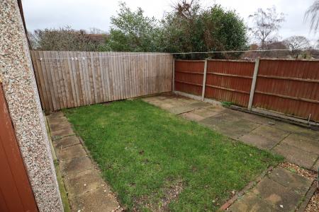 3 bedroom Semi-detached house to let in Sywell Close, Doddington Park, Lincoln, LN6
