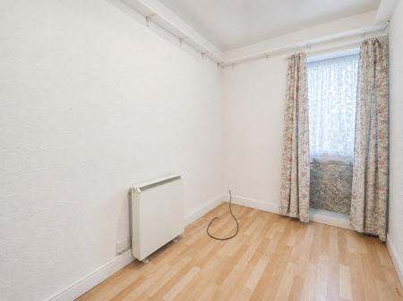 3 bedroom Terraced House for sale in Larchwood Crescent, Lincoln, LN6