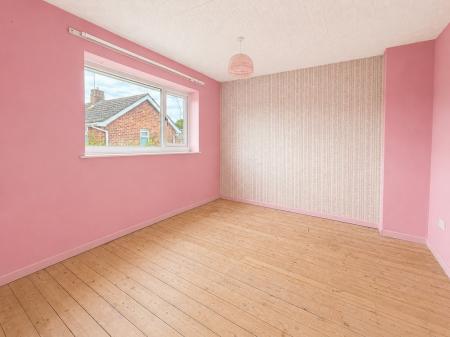 3 bedroom Terraced House for sale in Larchwood Crescent, Lincoln, LN6