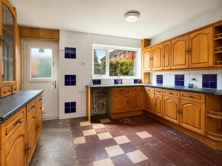 3 bedroom Terraced House for sale in Larchwood Crescent, Lincoln, LN6