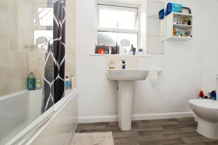 1 bedroom Flat for sale in Shakespeare Mews, Lincoln, LN5