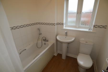 3 bedroom Semi-detached house to let in Gabriel Crescent, Lincoln, LN2