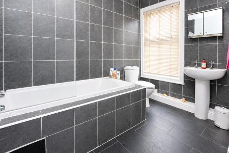 2 bedroom End of terrace house for sale in Edna Street, Lincoln, LN5