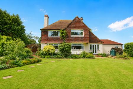 4 bedroom Detached house for sale in Wellhead Lane, Nocton, LN4