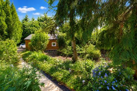 4 bedroom Detached house for sale in Wellhead Lane, Nocton, LN4