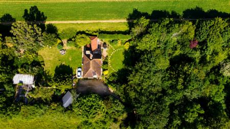 4 bedroom Detached house for sale in Wellhead Lane, Nocton, LN4