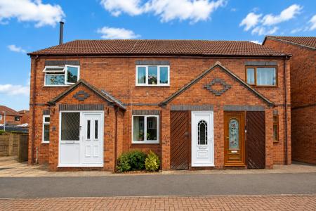 Burghley Square, Heighington, LN4