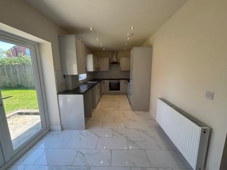 3 bedroom Detached house to let in Wragby Road, Bardney, LN3