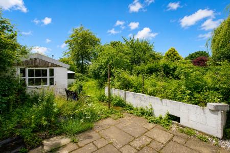 3 bedroom Semi-detached bungalow for sale in Newark Road, Lincoln, LN6