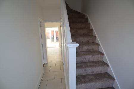 3 bedroom Semi-detached house to let in Bristol Drive, Lincoln, LN6