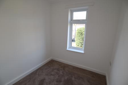 3 bedroom Semi-detached house to let in Bristol Drive, Lincoln, LN6