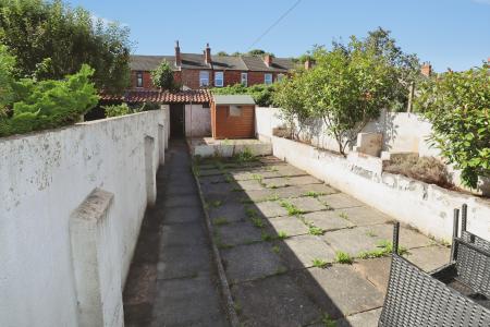 2 bedroom Terraced House to let in Shakespeare Street, Lincoln, LN5
