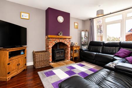 3 bedroom Semi-detached house for sale in Nettleton Drive, Witham St Hughs, LN6