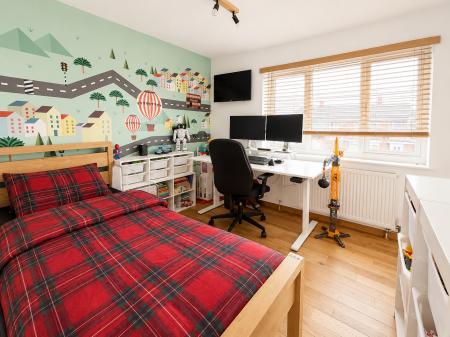 2 bedroom Semi-detached house for sale in Dellfield Avenue, Lincoln, LN6