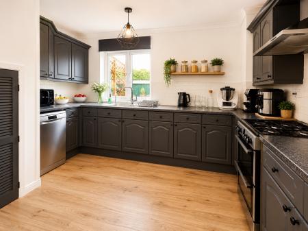 2 bedroom Semi-detached house for sale in Dellfield Avenue, Lincoln, LN6