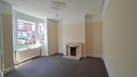 3 bedroom Terraced House to let in May Crescent, Lincoln, LN1