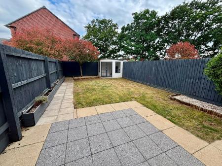 3 bedroom Semi-detached house to let in Tiber Road, North Hykeham, LN6