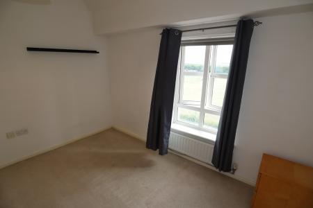 1 bedroom Flat to let in Warren Court, Lincoln, LN2