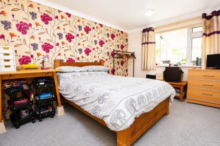 3 bedroom Detached bungalow for sale in Caroline Road, Metheringham, LN4