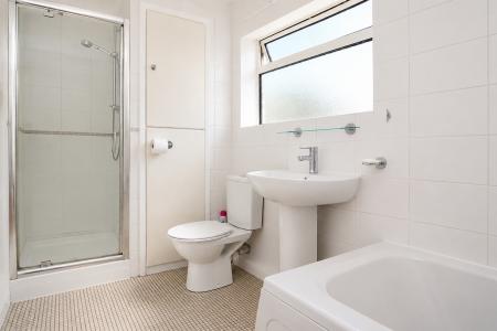 3 bedroom Semi-detached house for sale in Pine Close, Waddington, LN5