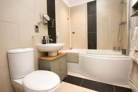 3 bedroom Terraced House for sale in Scarle Lane, Eagle, LN6