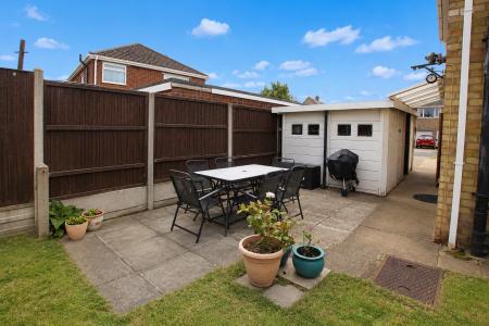 3 bedroom Detached house for sale in Constance Avenue, Lincoln, LN6