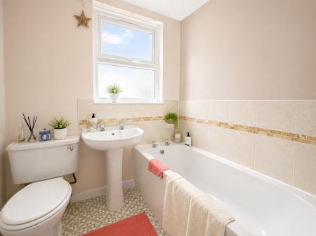 3 bedroom Detached house for sale in Lime Tree Close, Lincoln, LN6