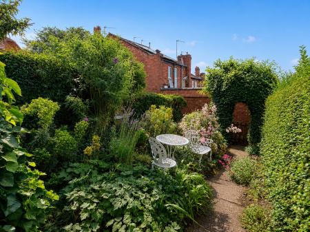 3 bedroom Terraced House for sale in Lindum Avenue, Lincoln, LN2