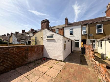 3 bedroom Terraced House to let in Norris Street, Lincoln, LN5