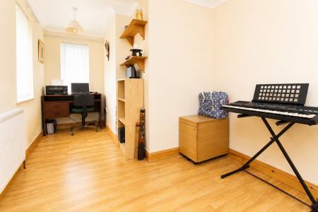 4 bedroom Detached bungalow for sale in Lowthorpe, Southrey, LN3