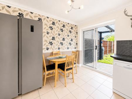 2 bedroom Semi-detached house for sale in Sixfield Close, Lincoln, LN6