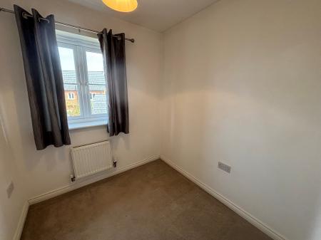 3 bedroom Semi-detached house to let in Poppy Road, Witham St Hughs, LN6