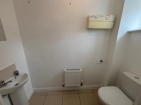 3 bedroom Semi-detached house to let in Poppy Road, Witham St Hughs, LN6