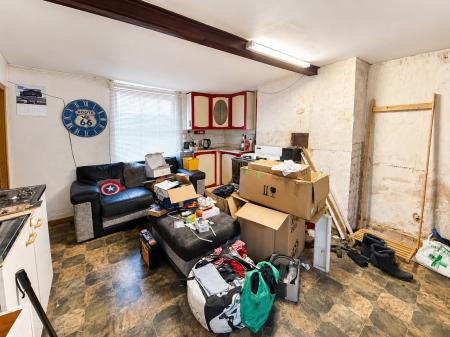 4 bedroom Semi-detached house for sale in Church Lane, North Carlton, LN1