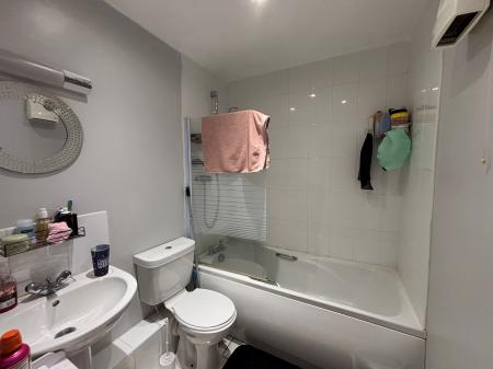 2 bedroom Flat to let in Tanners Court, Lincoln, LN5