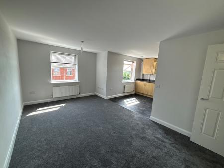 2 bedroom Flat to let in Allenby Close, Lincoln, LN3