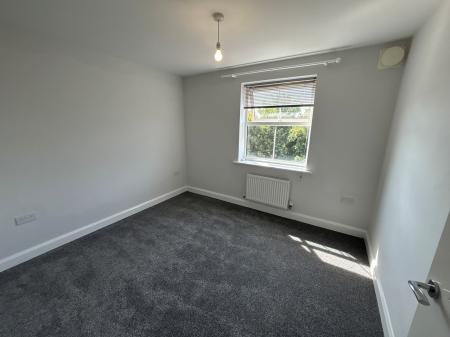 2 bedroom Flat to let in Allenby Close, Lincoln, LN3