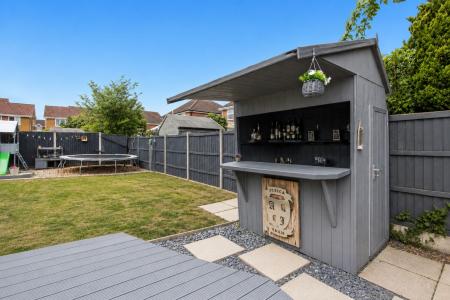 3 bedroom End of terrace house for sale in King Drive, Bracebridge Heath, LN4