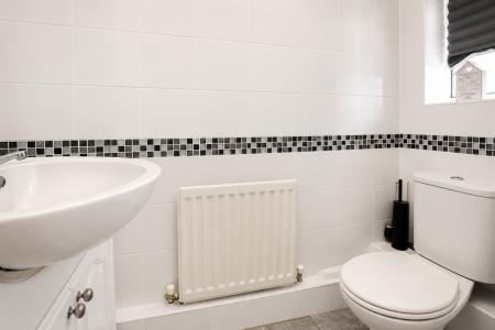 3 bedroom End of terrace house for sale in King Drive, Bracebridge Heath, LN4