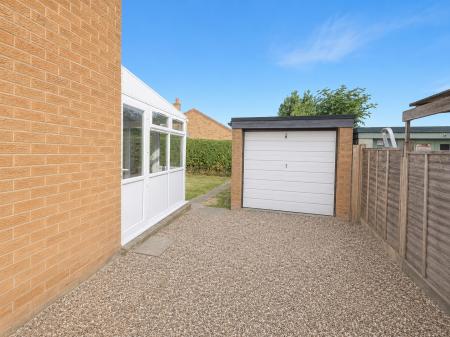 2 bedroom Semi-detached house for sale in Beech Road, Branston, LN4